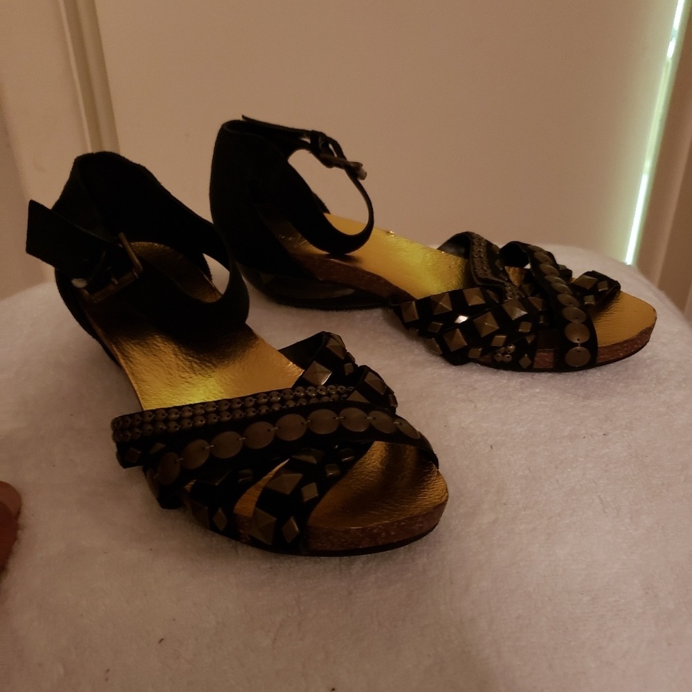 VINCE CAMUTO SHOES